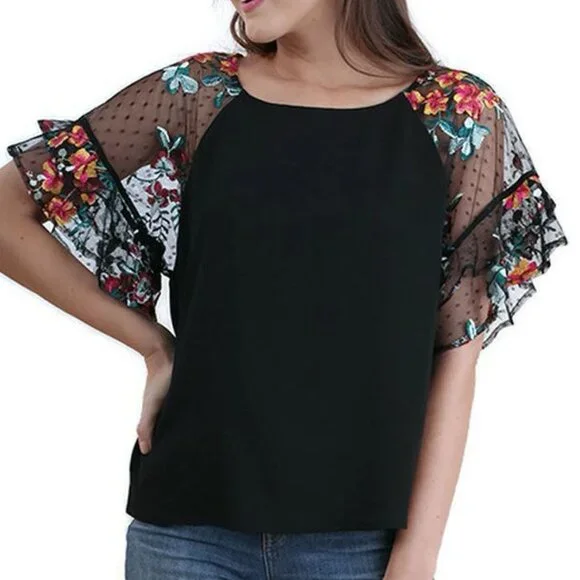 Umgee Black Floral Embroidered Tiered Ruffle Sleeve Boat Neck Top Blouse Size S - Picture 1 of 8